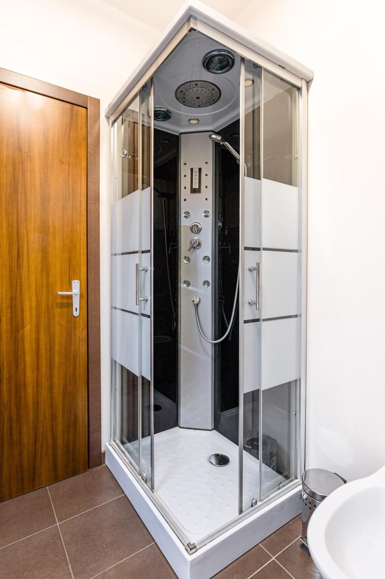 Arcave Luxury Apartment Сирмионе Экстерьер фото