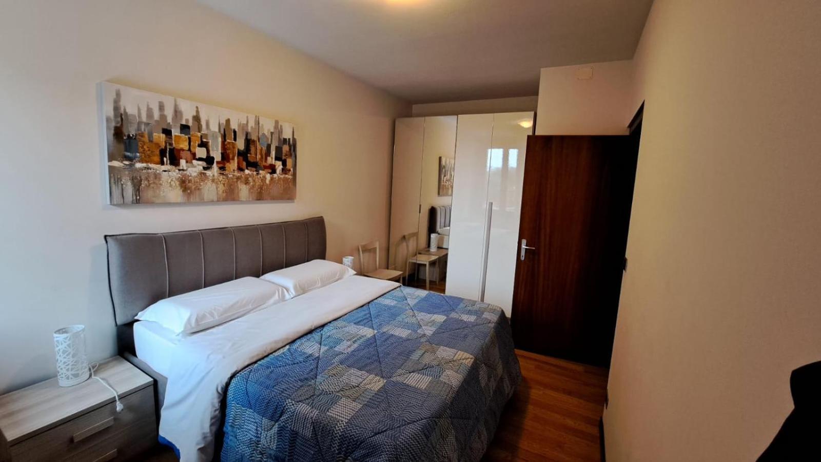 Arcave Luxury Apartment Сирмионе Экстерьер фото